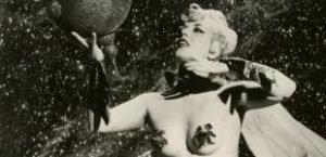 Burlesque Legend La Savona in space costume