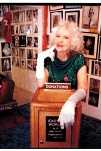 Dixie Evans inside the Exotic World Burlesque Museum, 2005. Photo by Laure Leber.